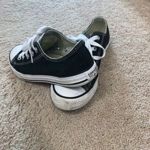 Girls converse